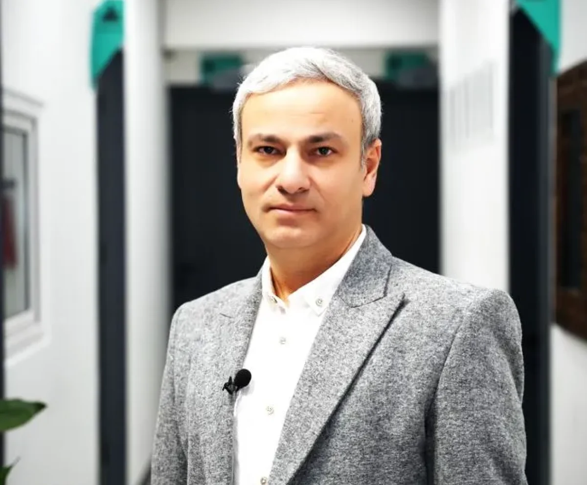 دکتر عباس حاتمی
